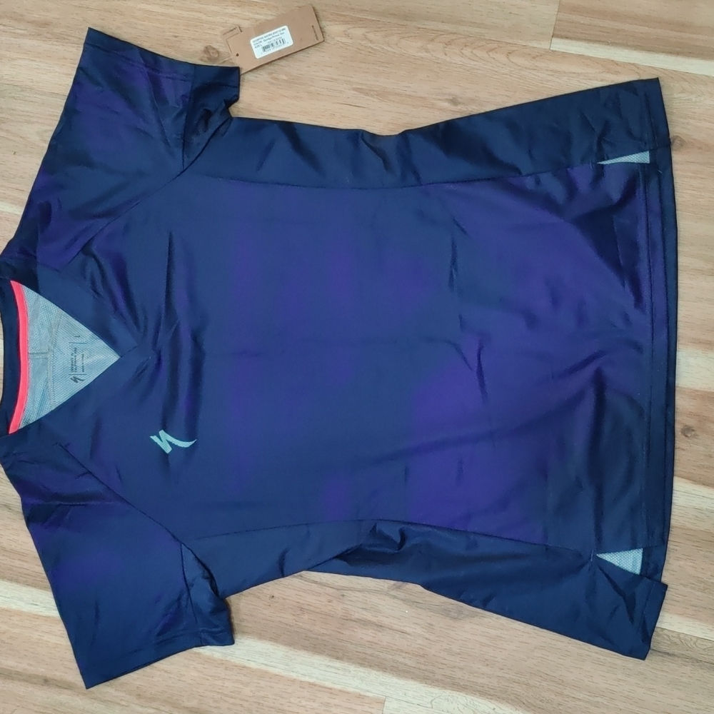Specialized riding top